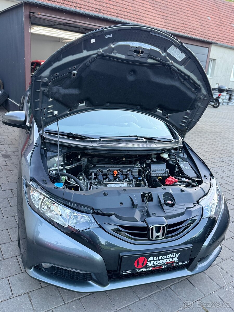 Honda Civic 9G pouhých 42 000 km, po Senior Majiteli - 20