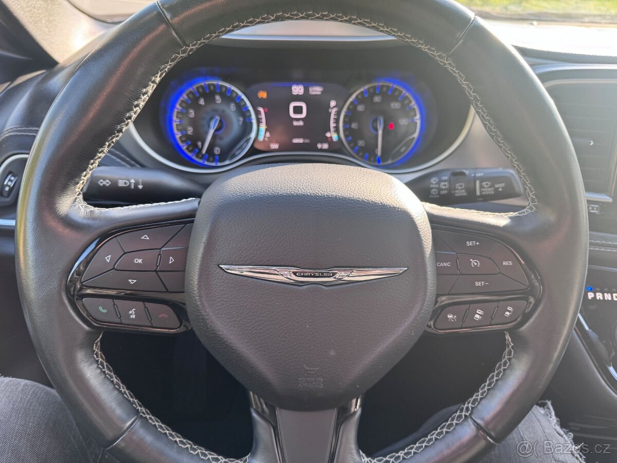 Chrysler Pacifica 3,6 RU Limited DVD Čočka 2021 DPH - 20