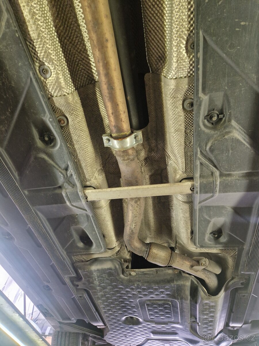 Mercedes Benz W204,C220CDi,125KW,MANUÁL,BEZ KOROZE,R.V.2011 - 20