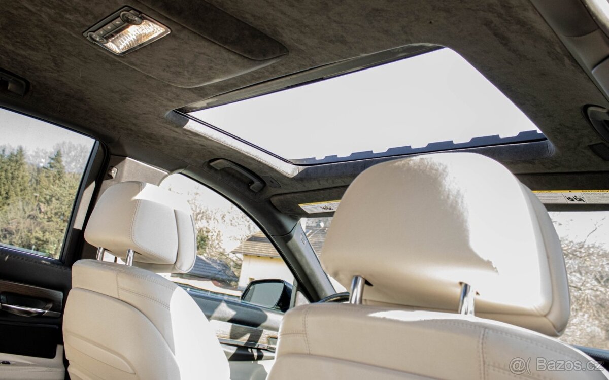 BMW 750i xDrive 2015 - 20