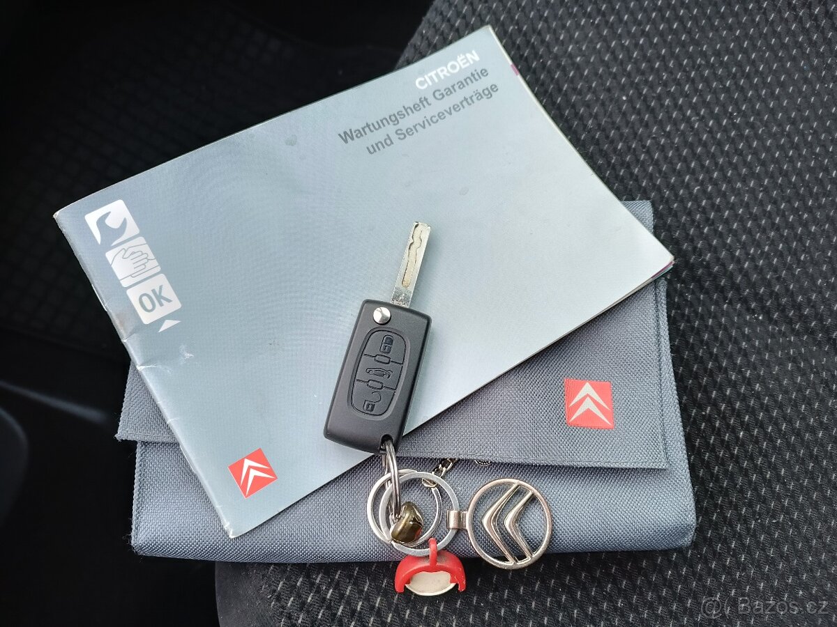 Citroen Picasso 1,6HDI , 80kw, super stav, rodinný vůz - 20