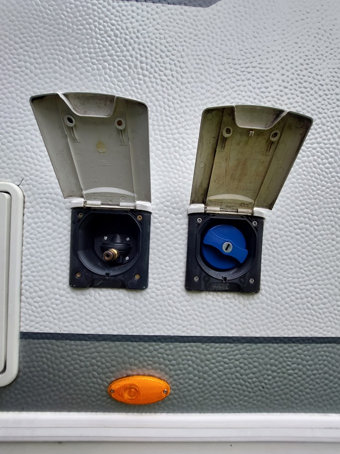 Karavan HOBBY 545 KMF De Luxe, r.v.2016 - 20