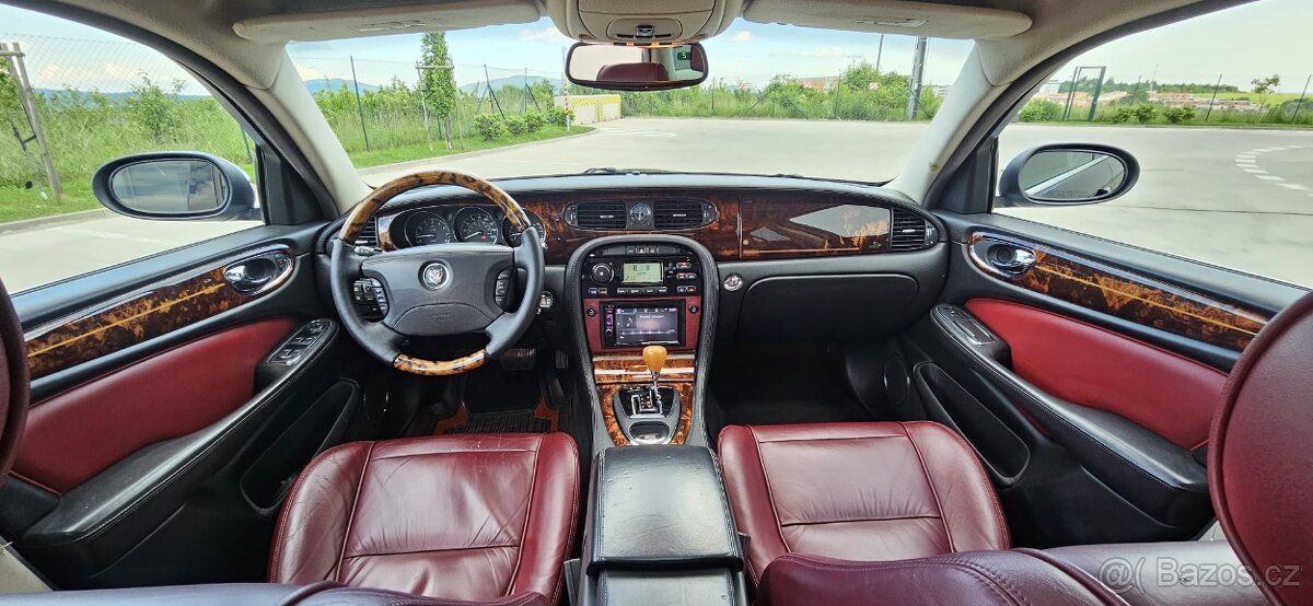 2005 Jaguar XJ8 L 4.2 V8 - 20