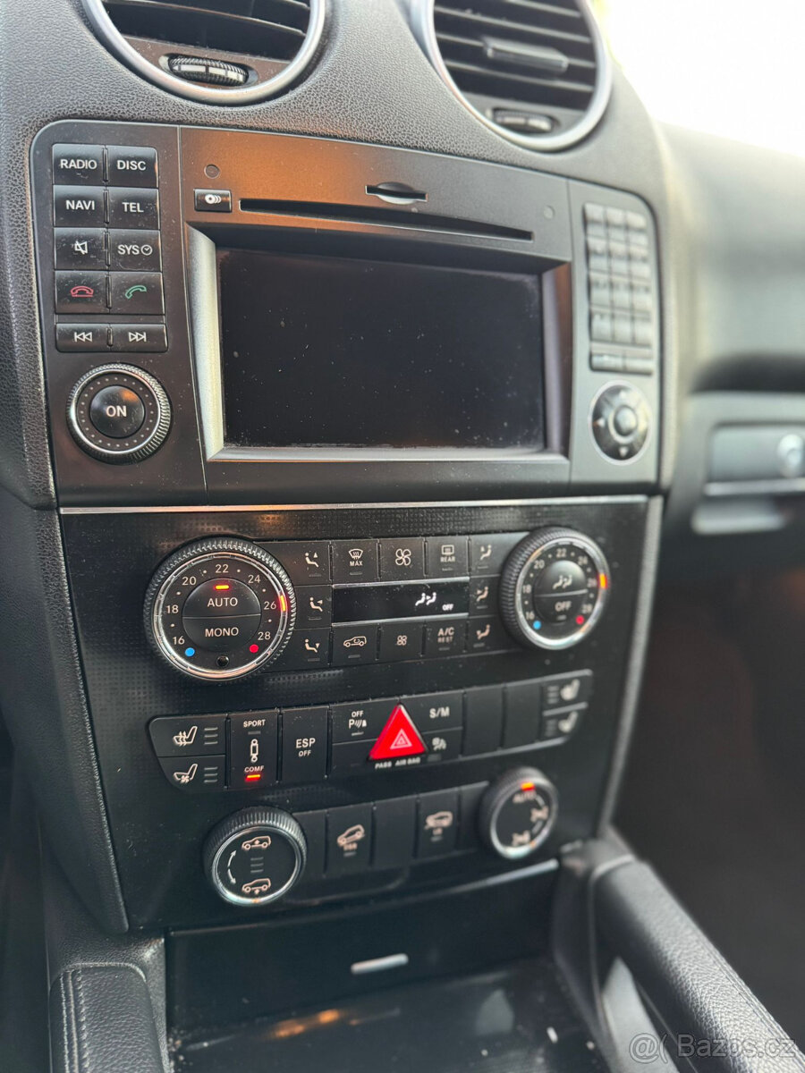 Mercedes-Benz ML 320 CDI AMG Offroad paket, 2010 – Facelift - 20