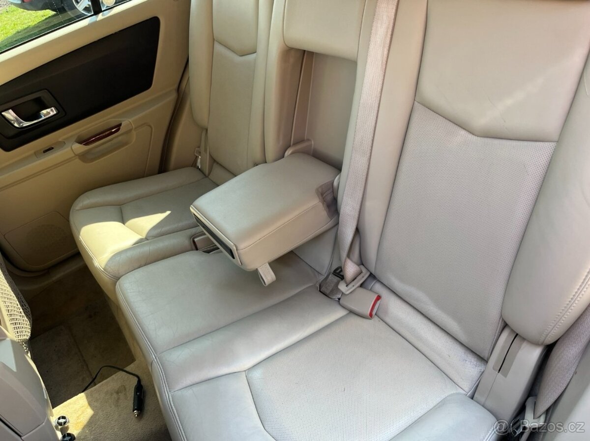 Cadillac SRX 4.6i - 20