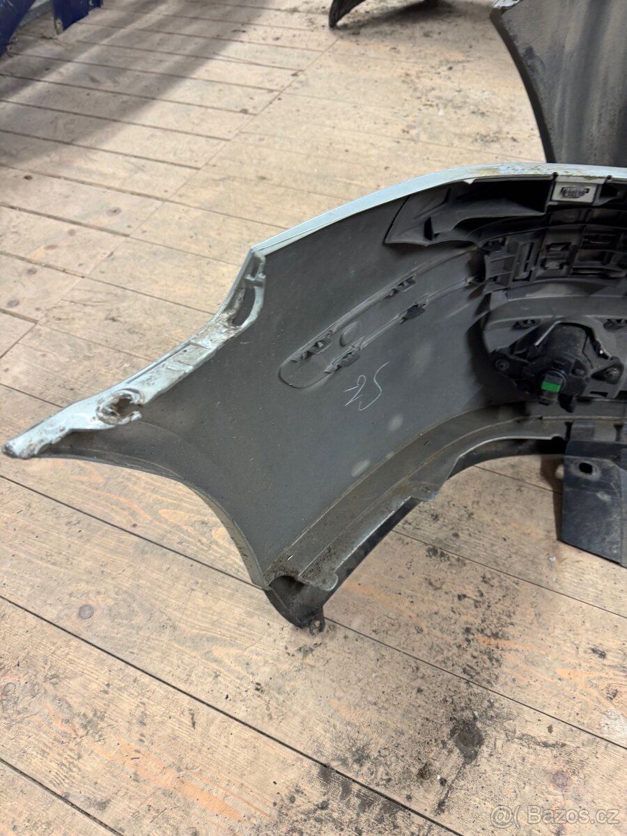 Renault Laguna 2, 2 přední nárazníky - 20