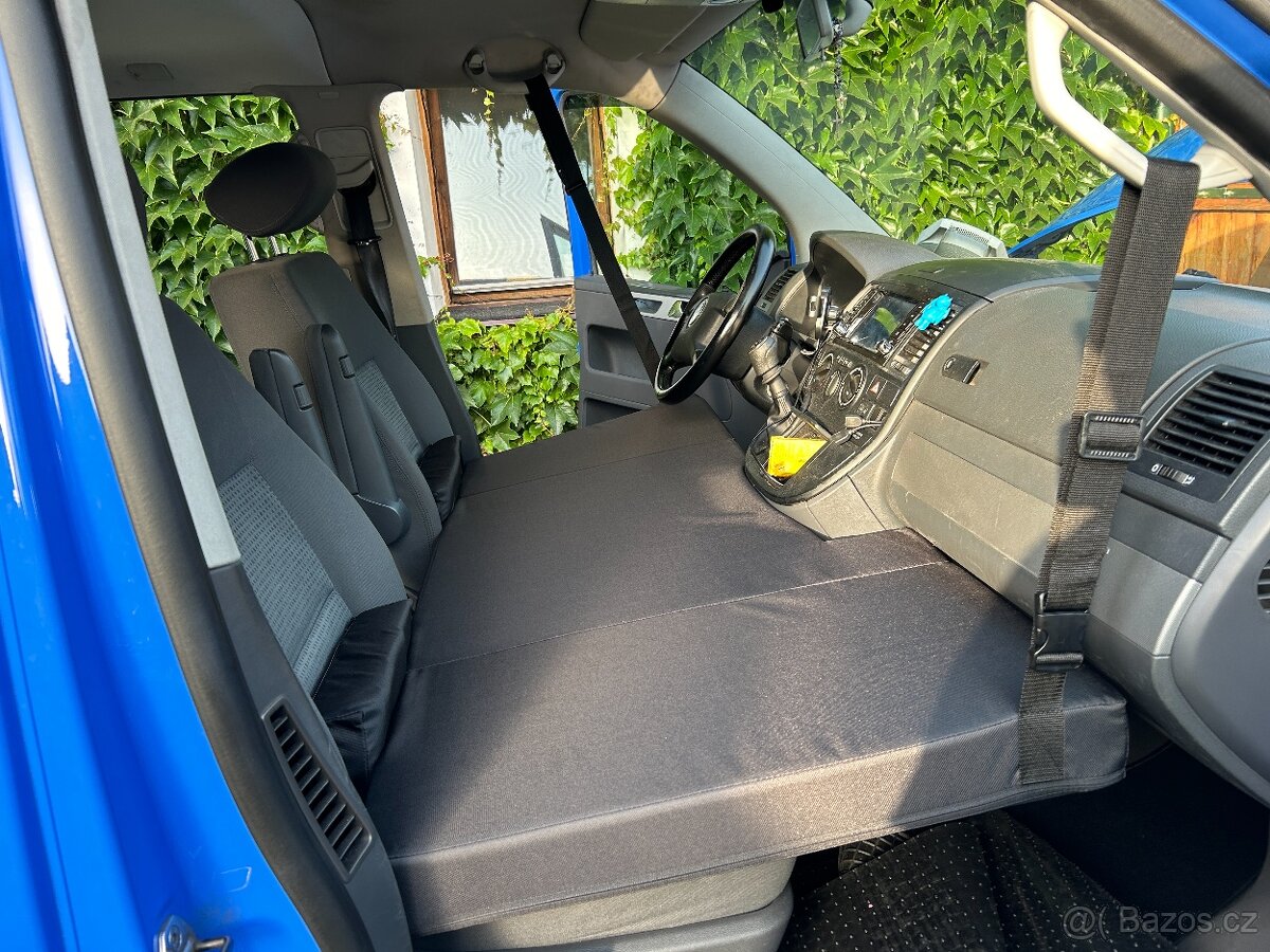 VW Multivan T5 77kW, dvoje šoupačky - 20