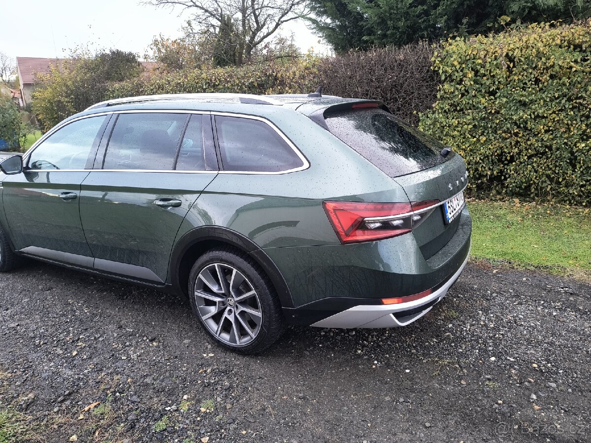 Škoda Superb combi Scout 4x4 - 20