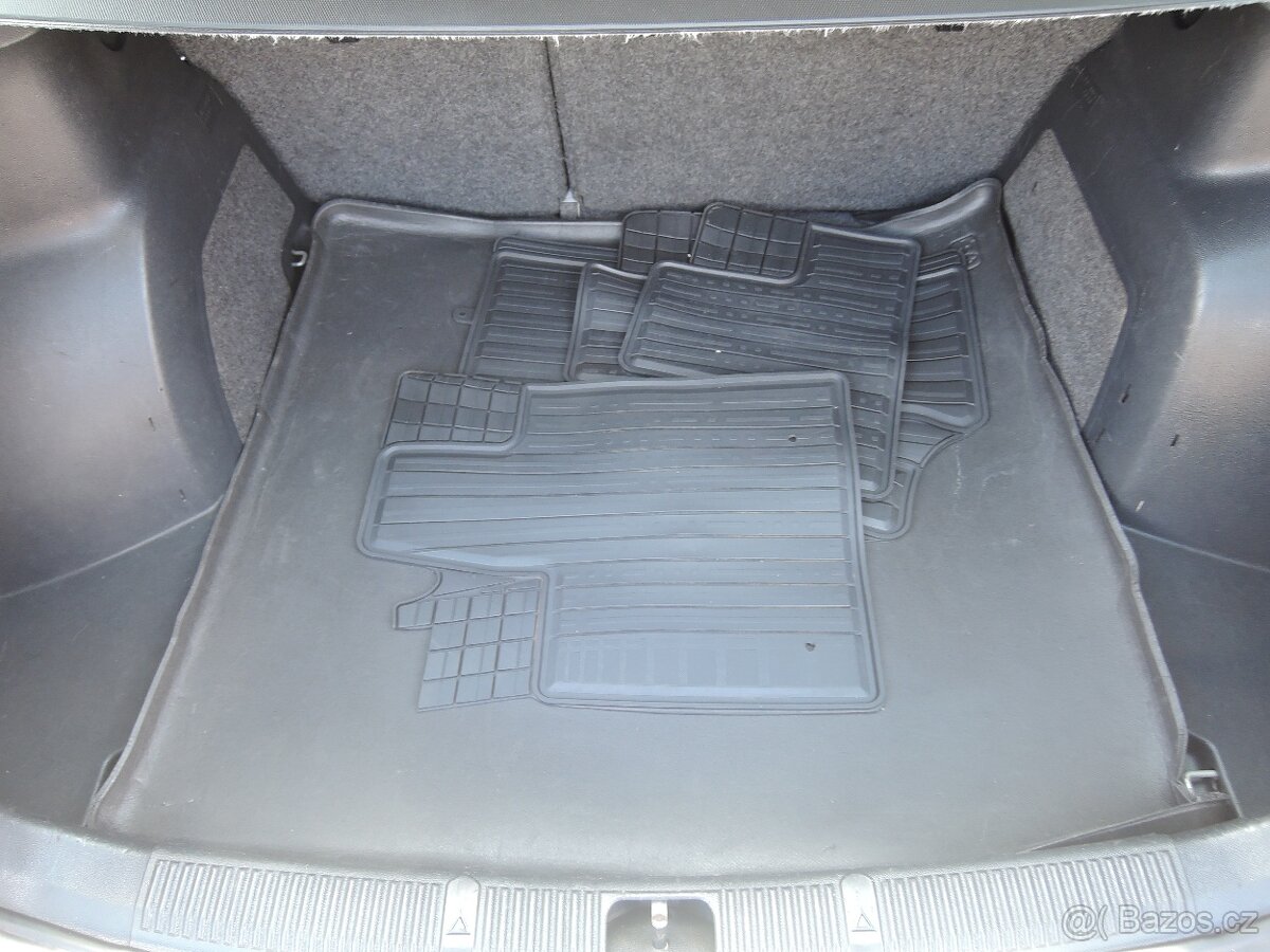 Škoda Fabia, 1,4i 16V Servis 1.maj. - 20