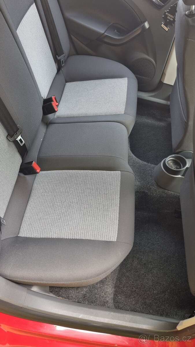 Seat Ibiza 1.4i 63kw 2009 NEHAVAROVANÉ - 20