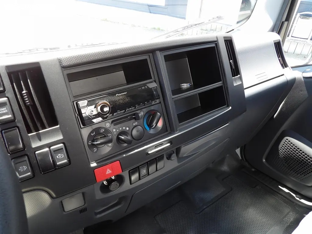 Isuzu, M27 3,0L, hákový nosič kontejn - 20