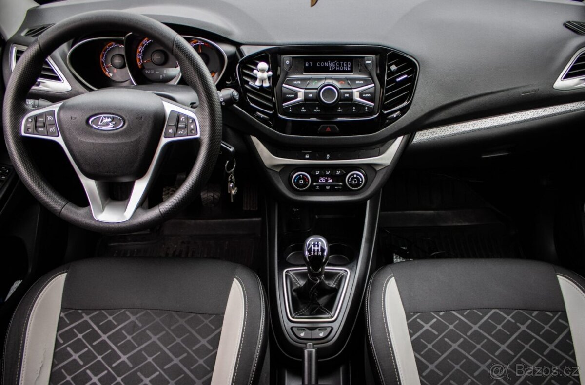 Lada Vesta SW Cross 1.6 MPI, 75kW, M5 - 20