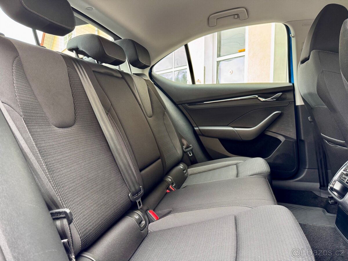 Škoda Octavia 4 12 KUSŮ 2.0TDI DSG 10 000km 2024 DPH ČR - 20