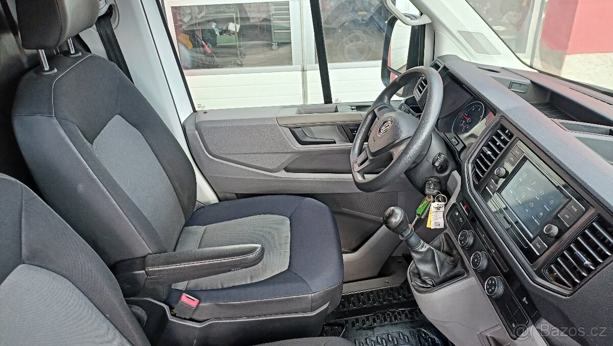 VW CRAFTER 2,0 TDI L2H2 2020 DPH 3,5t pěkný bez koroze - 20