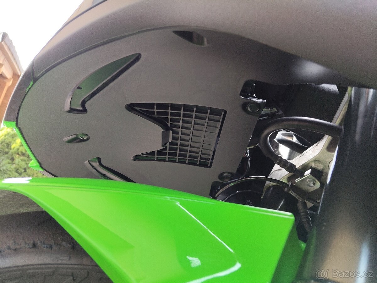 Kawasaki zx10r 2013 - 20
