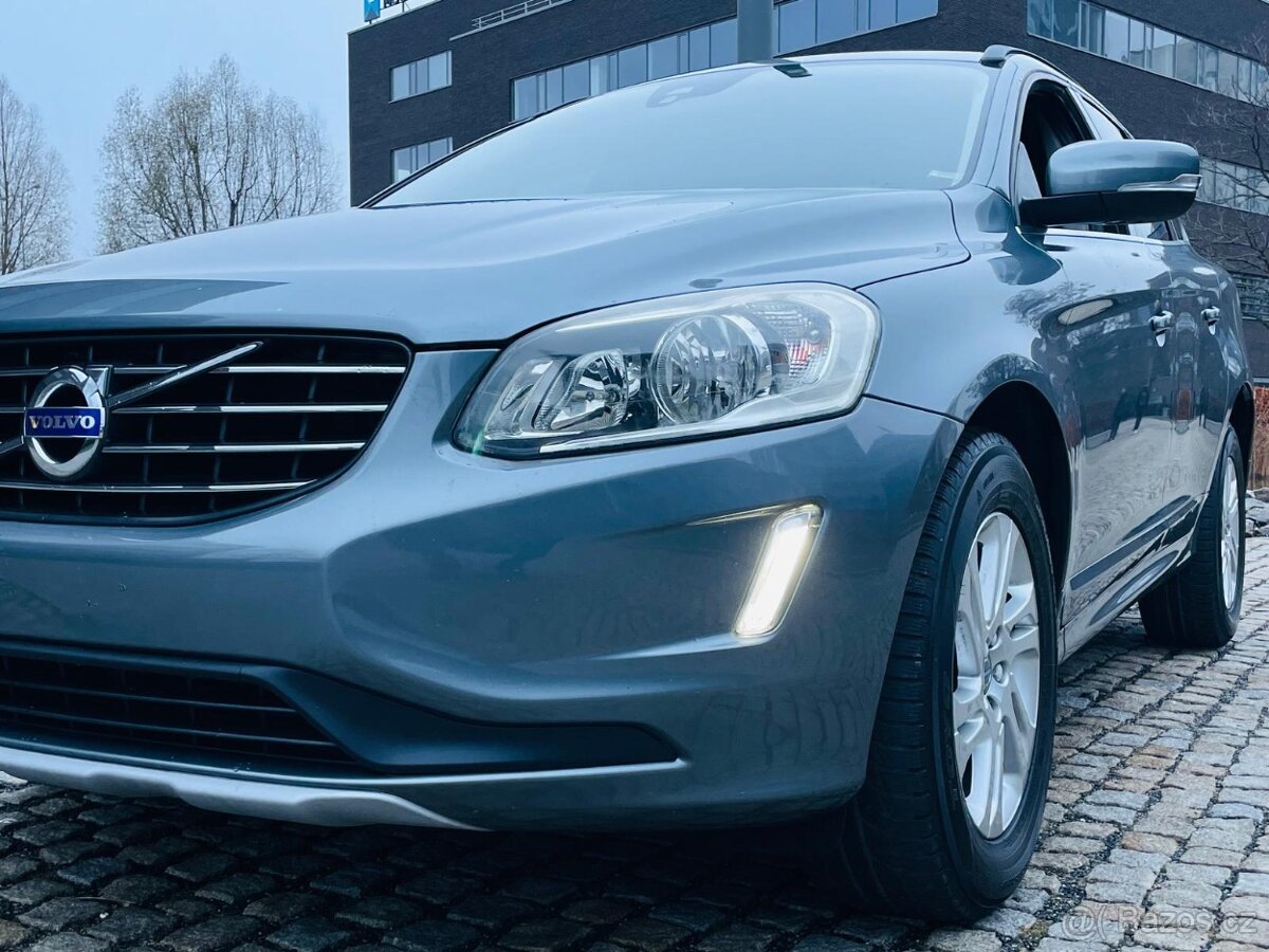 Volvo XC60 2.4D 4x4 5VÁLEC AUTOMAT 1.MAJITEL LED SERVISKA - 20