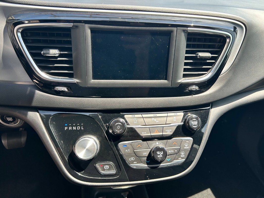 Chrysler Pacifica 3.6 - 2021 - 7 míst 221 kw - 20
