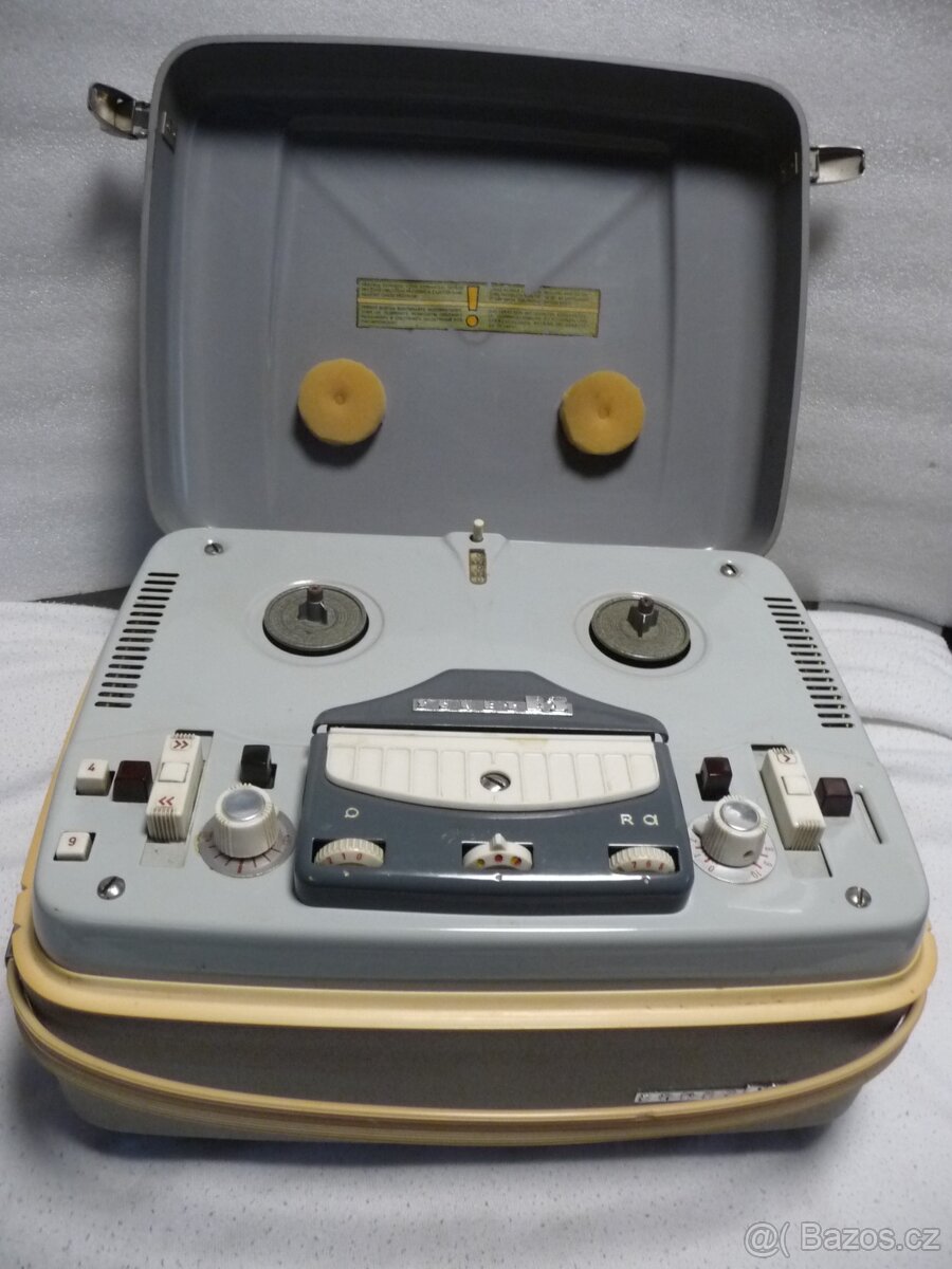 Magnetofon TESLA - 20