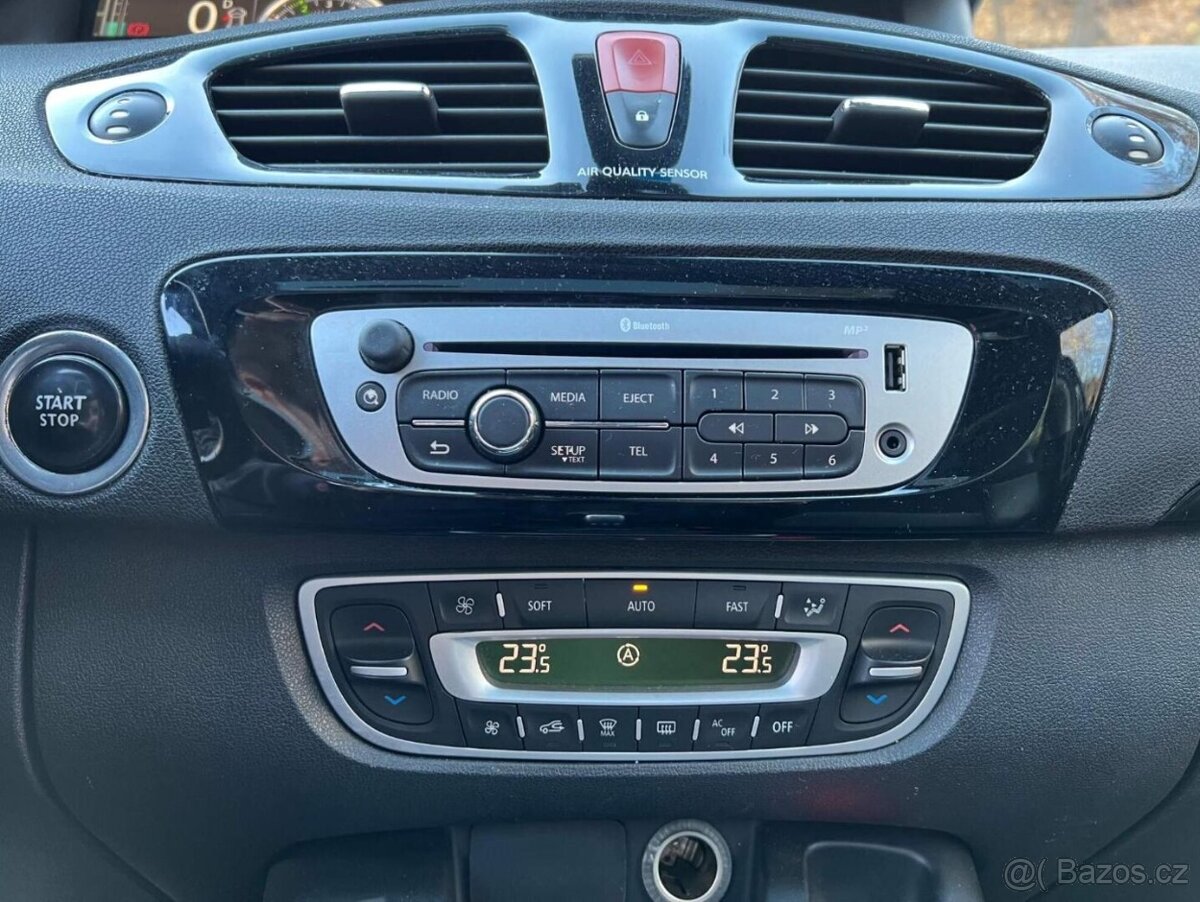 Renault Scenic 2.0 dCi 110 kW 7 míst INITIALE klima 2012 STK - 20