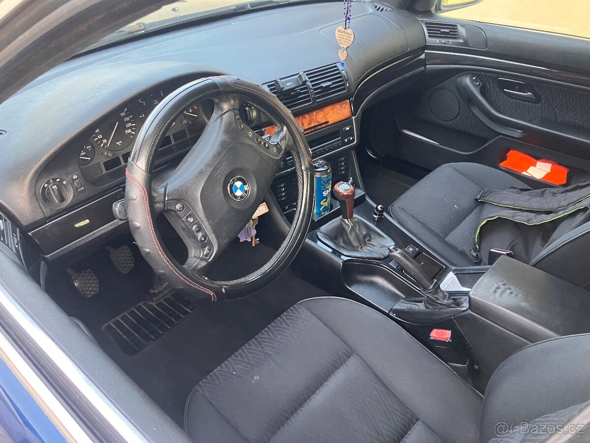 Bmw e39 525d 120kw manual rok 2002 - 20