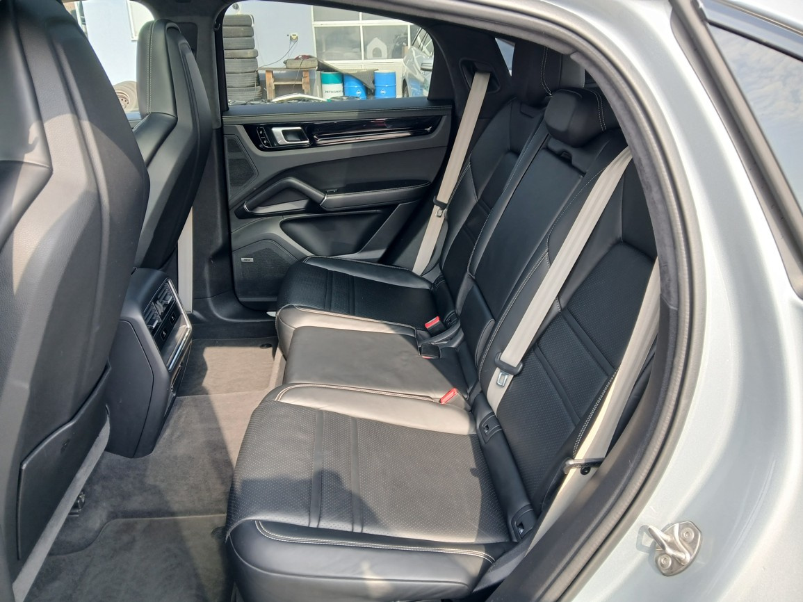 Porsche Cayenne E-Hybrid - 20
