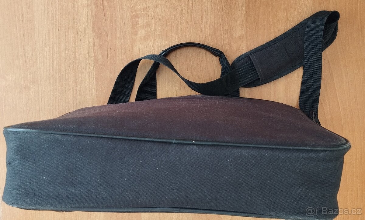 Batohy na záda i do ruky, na notebook, CD disky aj. - 20