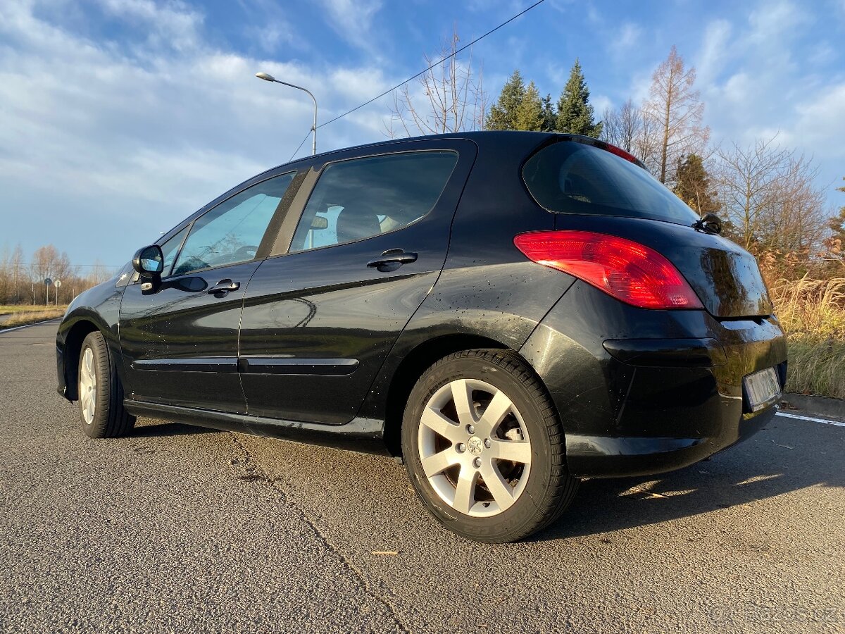 PEUGEOT 308 ROK 2008 1.6i 88kW BENZÍN + LPG - 20