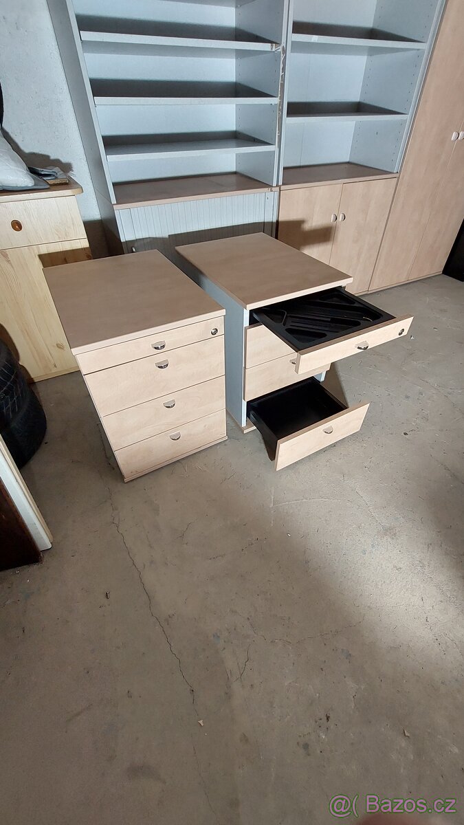 Kancelářský nábytek - 20