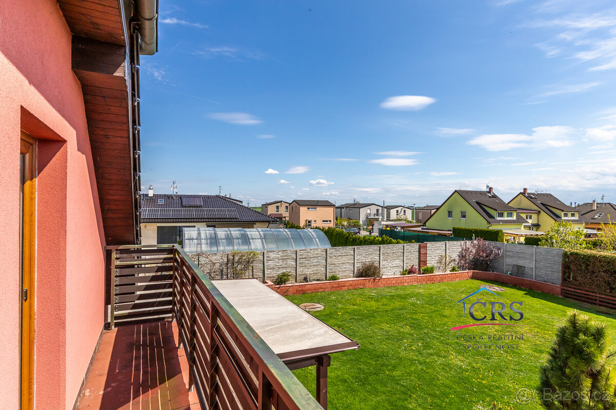 RD 8+1/G,B,T, ležící na pozemku o velikosti 840 m2, Přezleti - 20