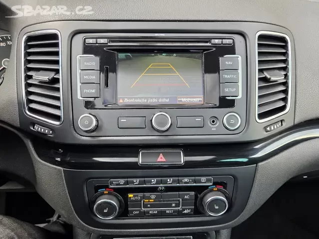 Alhambra 2.0TDI/125kW DSG,7.míst,xenon,tažné,kamera,navi - 20