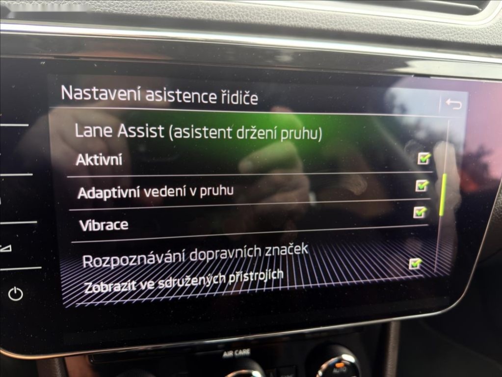 Škoda Superb,2,0 TDi Laurin & Klement - 20