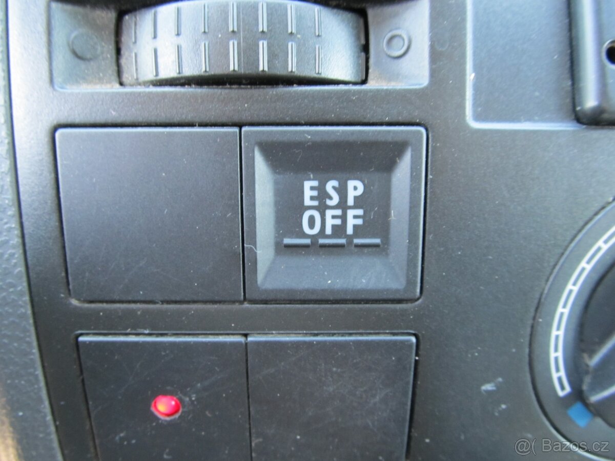 Volkswagen Transporter 2.5 TDI 4x4 ČR 1.maj - 20