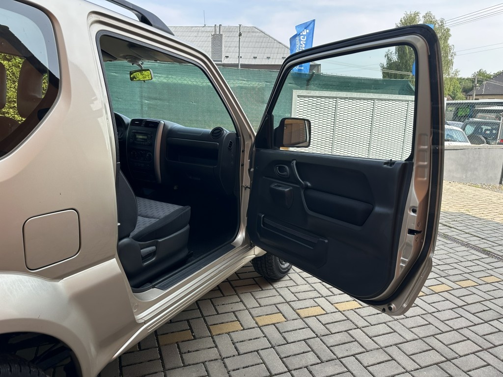Suzuki Jimny 1.3i 63kW 4x4 - 20