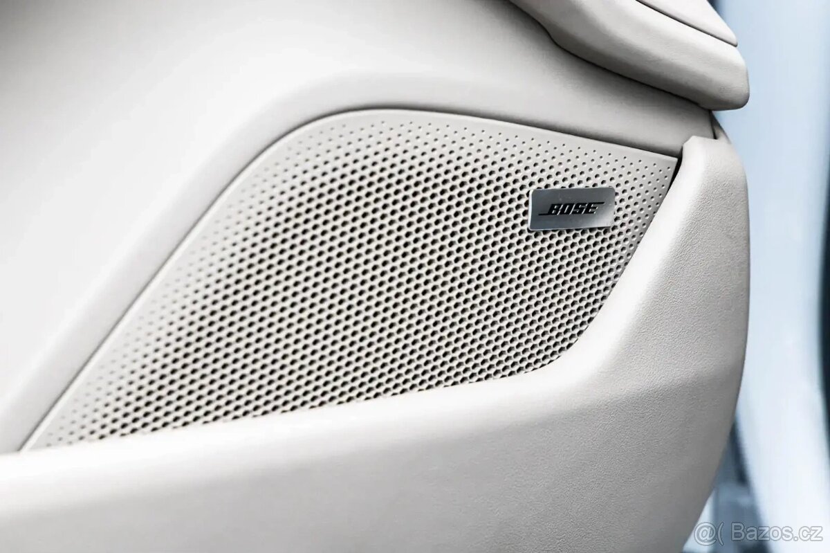 Porsche Taycan - 20