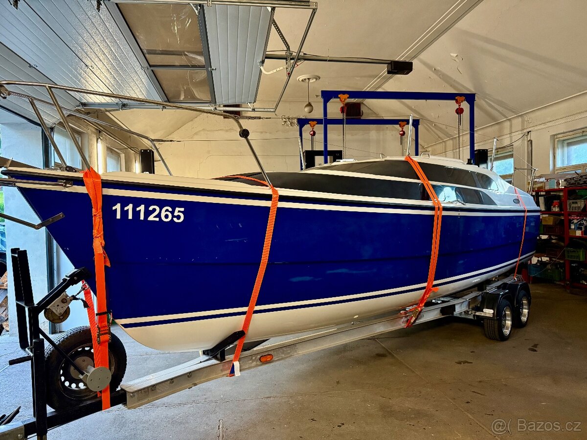 🛥️ Motorsailer MacGregor 26M – plachetnice + Mercury 2012 - 20