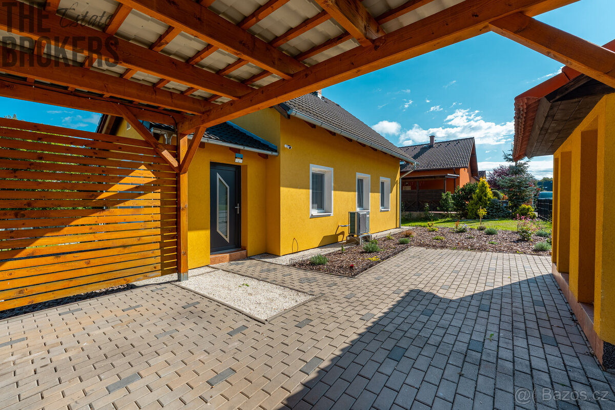 Prodej rodinného domu, užitná plocha 124 m², pozemek 1000 m, - 20