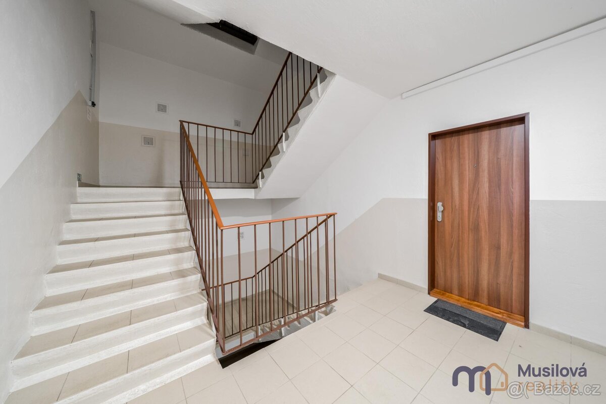 Prodej bytu 3+1 80 m2 - 20