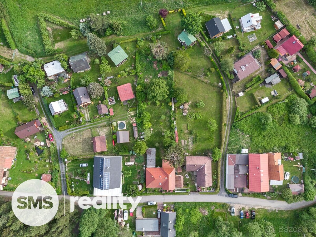 Samostatný rodinný dům, 9+2, pozemek 1352 m2, vodní nádrž Se - 20