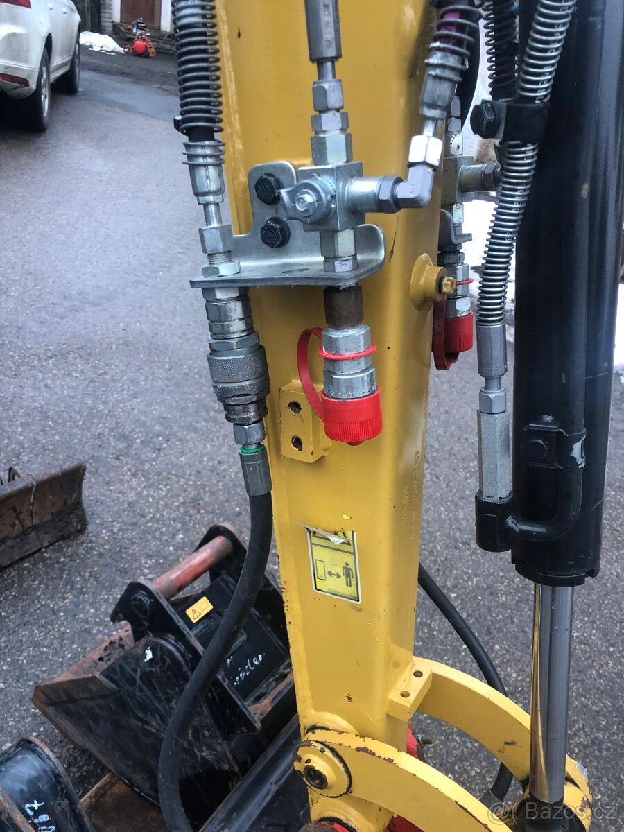 Caterpillar CAT 301.6 - 20