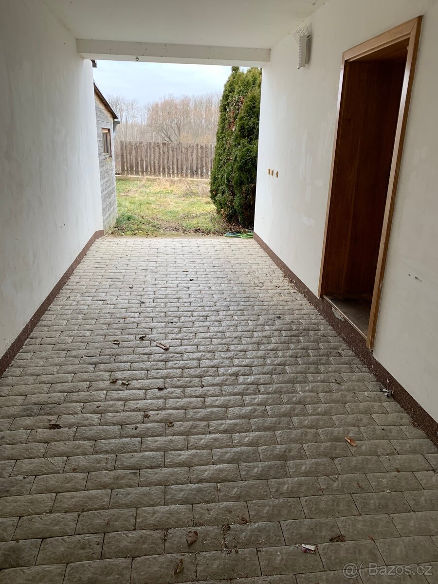 Prodej RD 7+kk v obci Ivaň PRODÁNO - 20