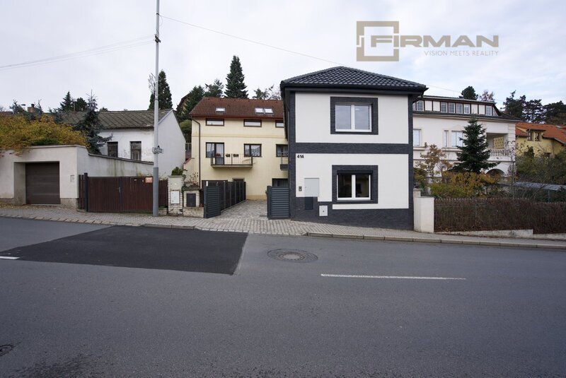 Prodej nadstandardního atypického bytu 3kk + podkrovní míst - 20