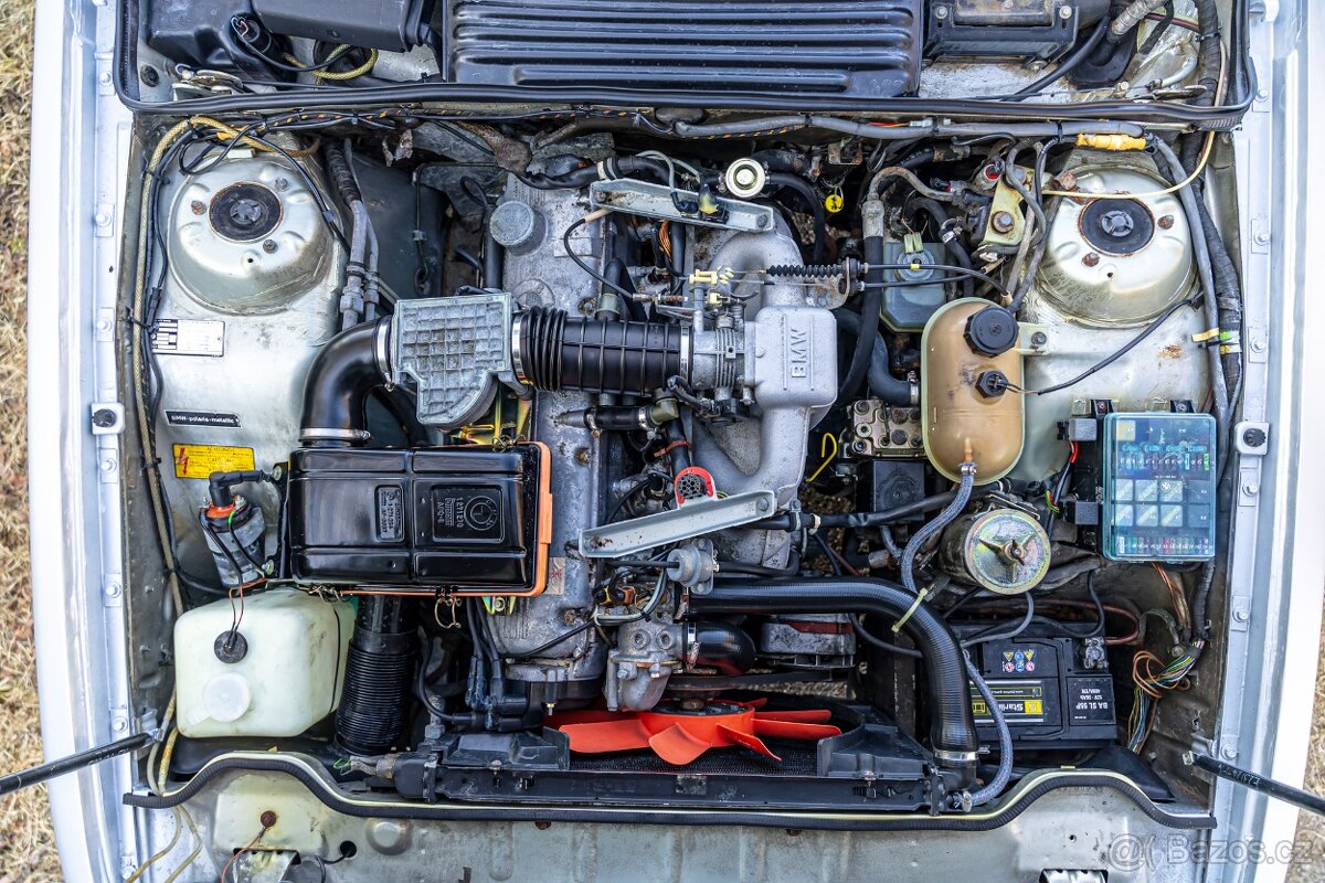 BMW 635CSi E24 - 20