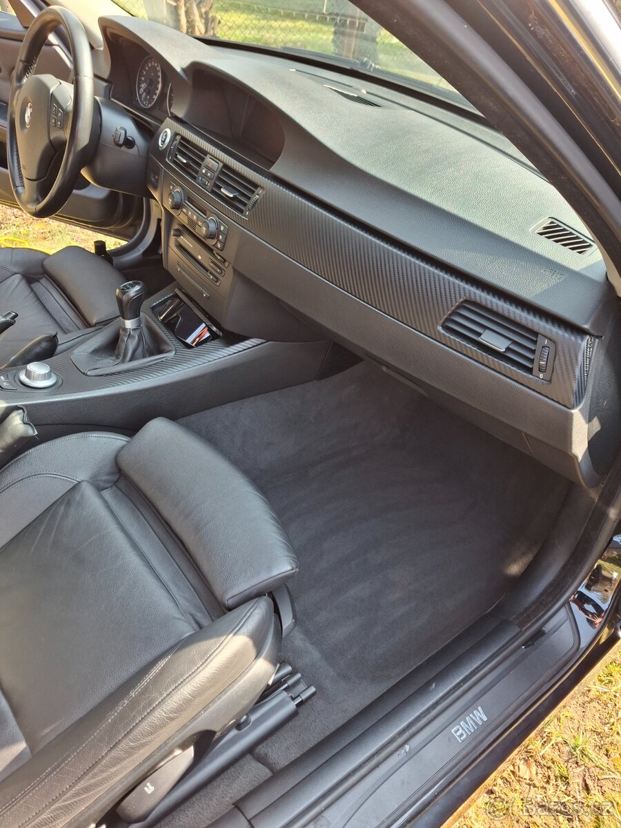BMW e91 330i - 20