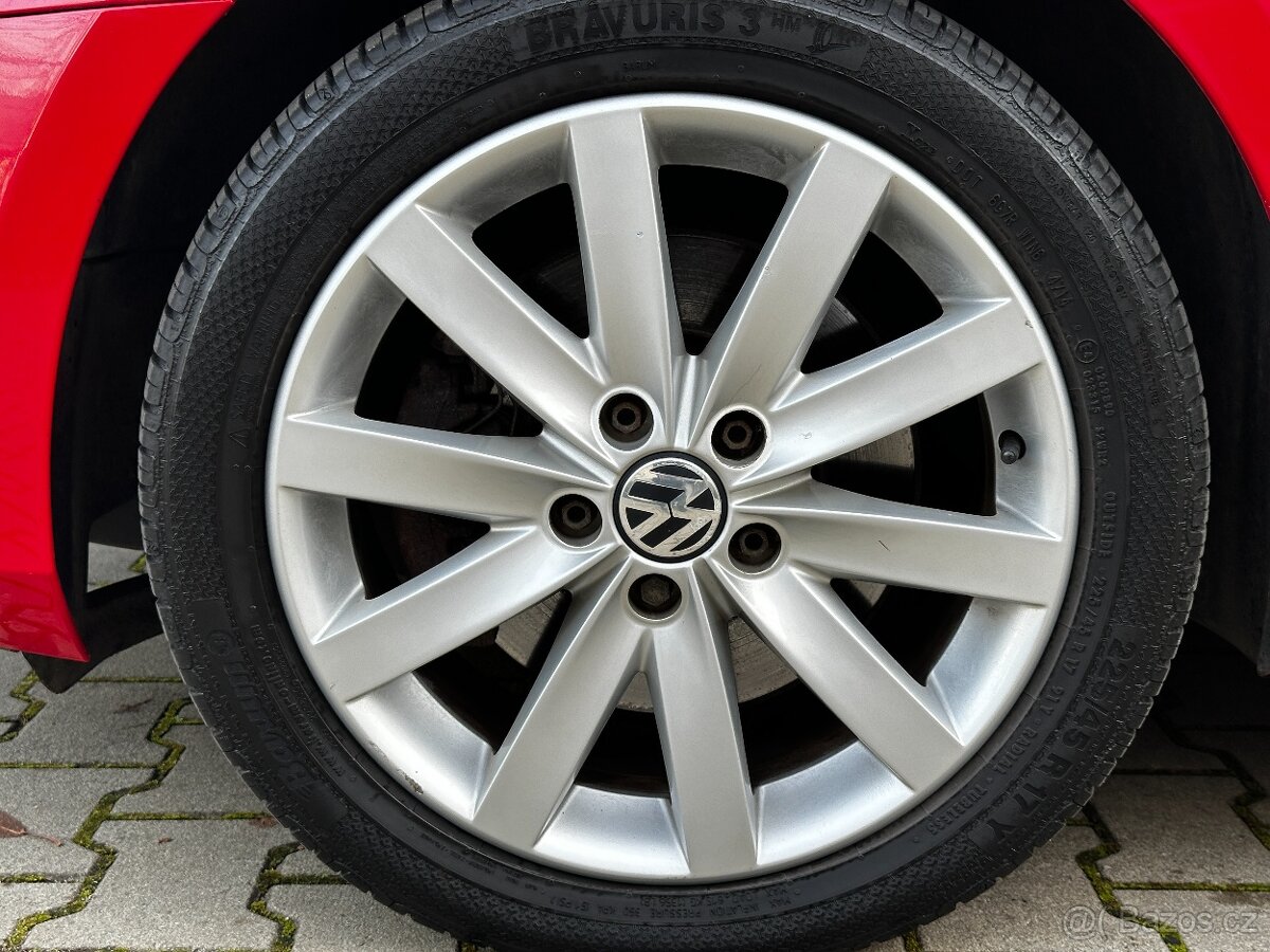 Volkswagen Golf 1.4 TSI 118kW DSG Highline ALU R17 Alcantara - 20