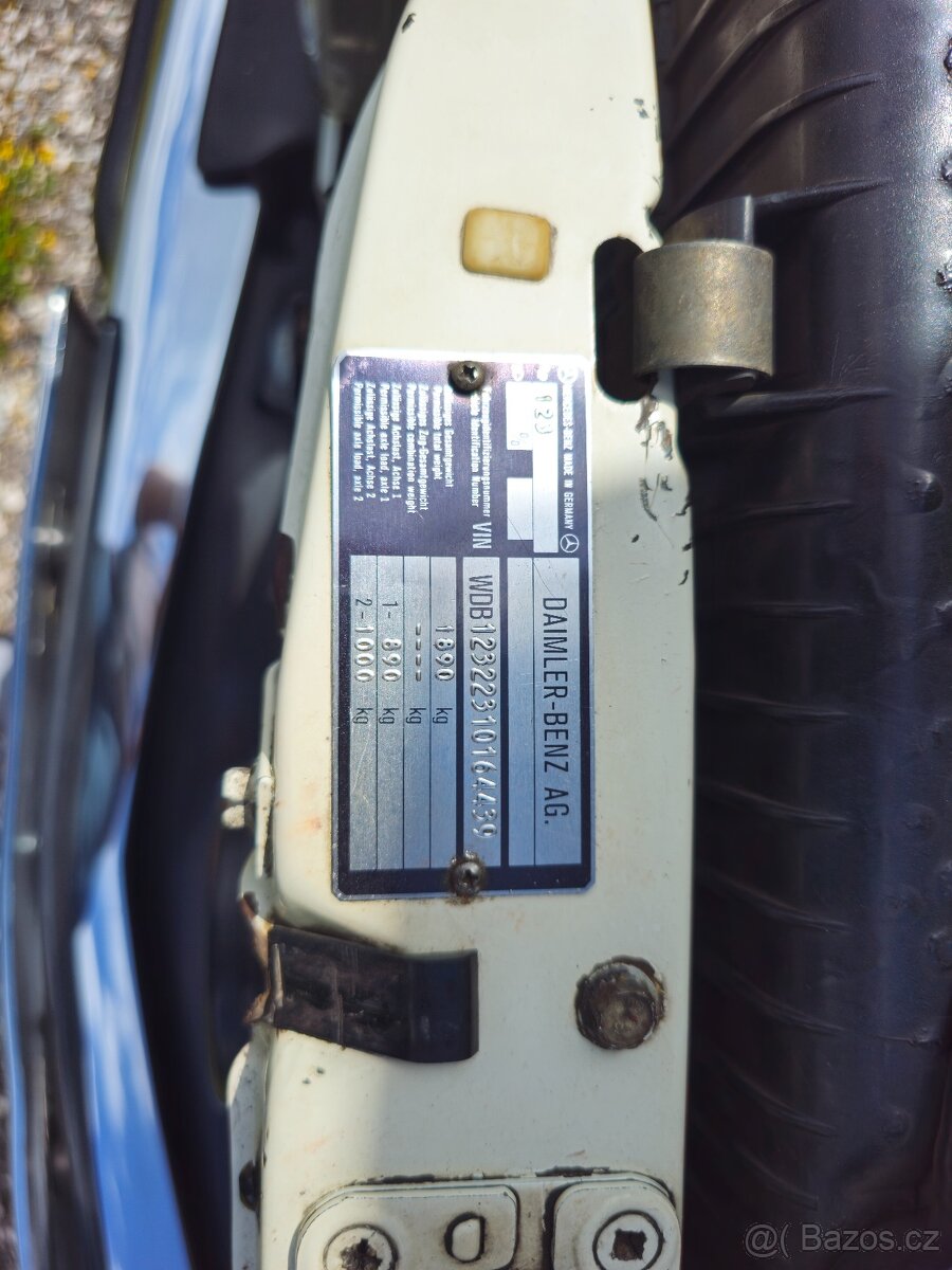 Mercedes Benz W123, 230E, piano - 20