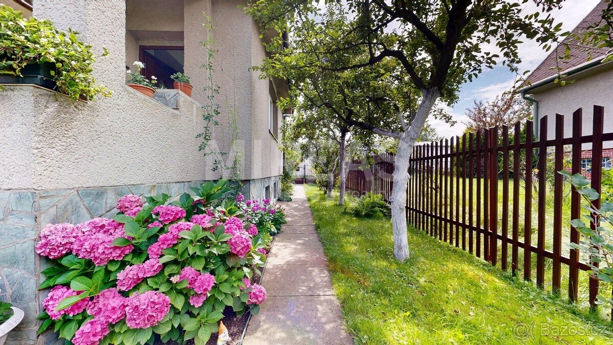 Hradec Králové- Kukleny, prodej rodinného domu 5+2, na pozem - 20