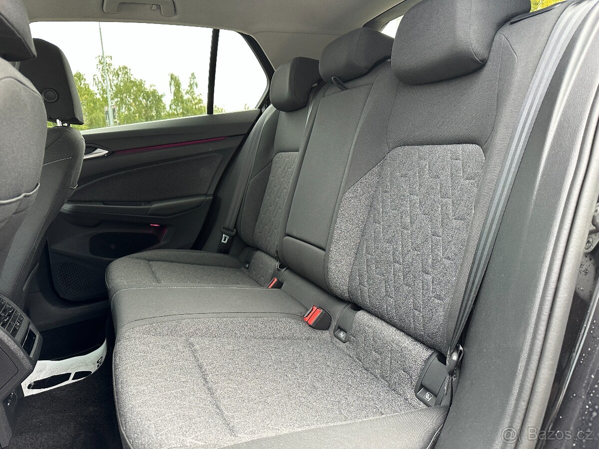 Volkswagen Golf 2023 - 20