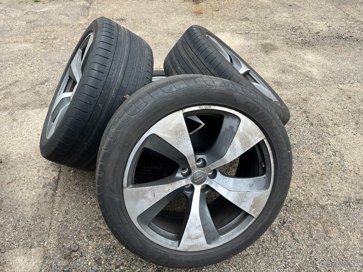 Audi Q7 3.0tdi 200kw 1.majitel nové v Čr max.možná výbava - 20