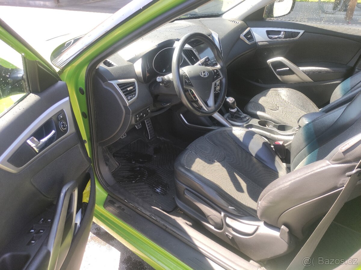 Hyundai Veloster 1.6 103kw benzín - 20