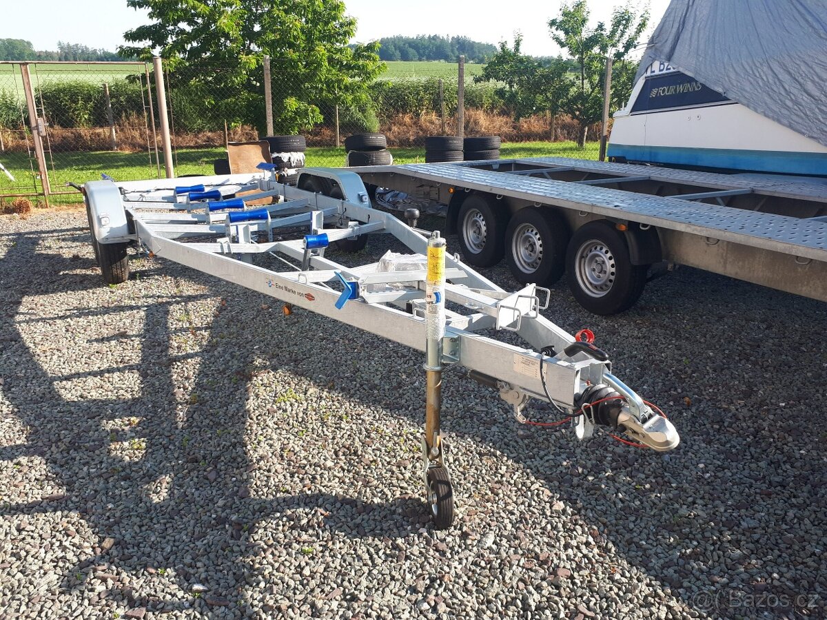 Kajutová motorová loď, člun, GRANCHI, VOLVO PENTA, - 20